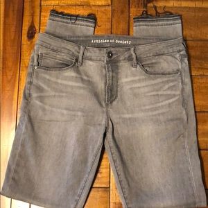 Articles of society frayed hem gray skinnies